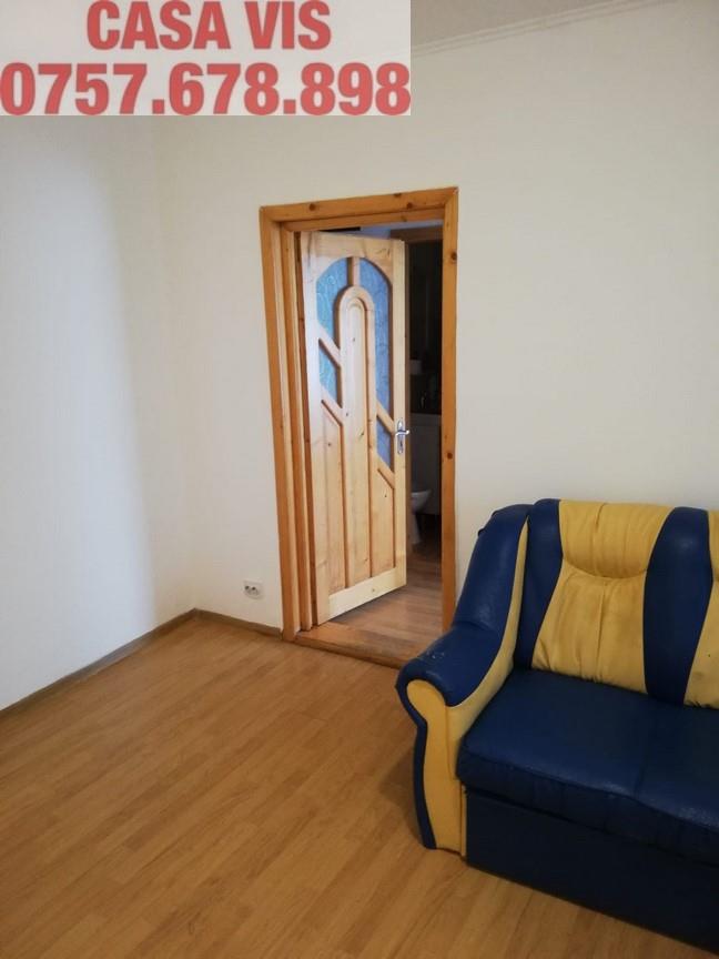 Apartament cu 3 camere in Onesti, etajul 1