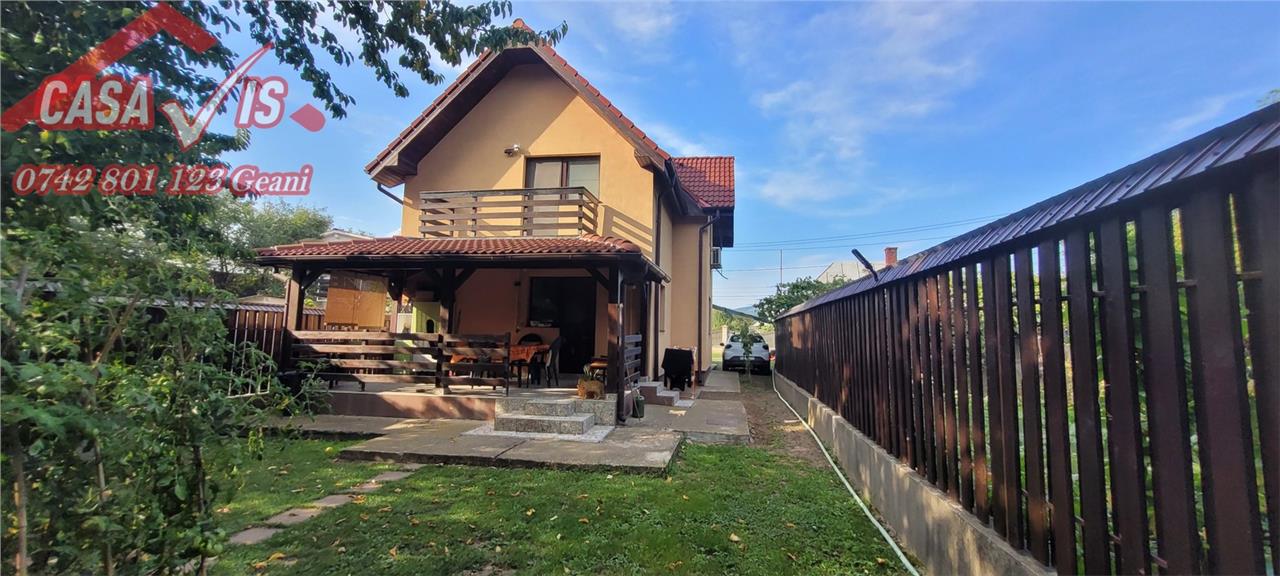 Vila 2008 la strada in Onesti 145000 euro, negociabil, la 2 minute de Dedeman