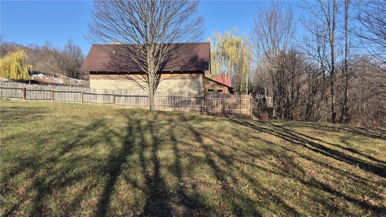 Teren in zona Scutaru intravilan 42 m la strada, 2138 mp