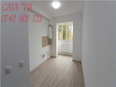 VANDUT !!!  Apartament 2 camere in Onesti, etajul 2, zona de jos la cheie