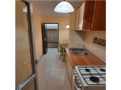 VANDUT !!!  Apartament 2 camere in Onesti, etajul 2, zona de jos la cheie