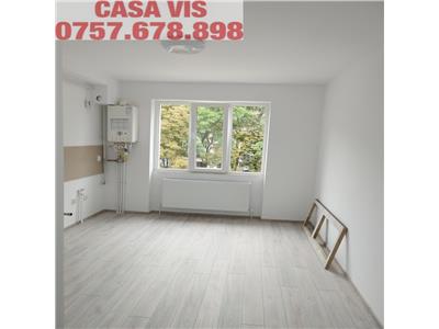 VANDUT !!!  Apartament 2 camere in Onesti, etajul 2, zona de jos la cheie