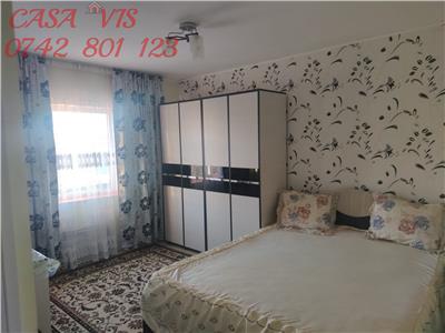 VANDUT !!!  Apartament 2 camere in Onesti, etajul 2, zona de jos la cheie