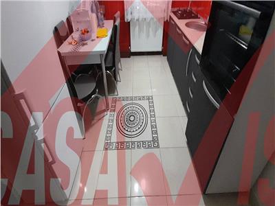 VANDUT !!! Apartament 3 camere zona de jos str Chimistului