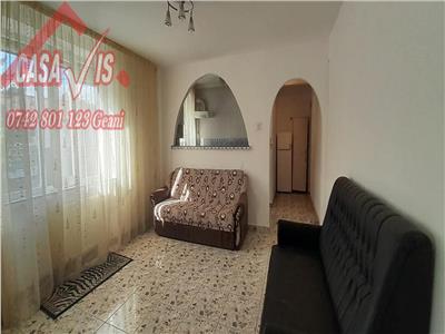 Apartament renovat langa fosta primarie str Republicii