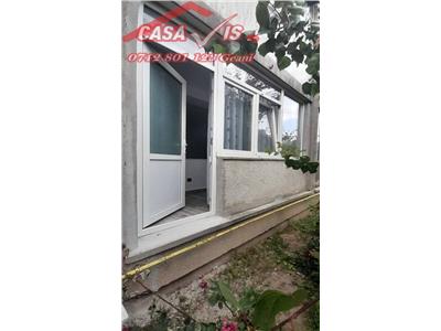 Cea mai buna oferta !!!  Etajul 1, 90 mp, bloc 1990, zona de jos, apartament 3 camere decomandat, 2 bai, 2 balcoane