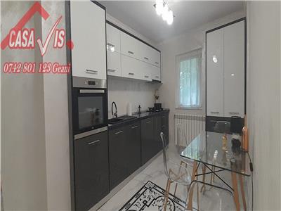 Apartament de lux in Onesti zona de sus, partaer cu balcon