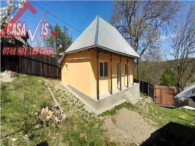 VANDUTA !!! Casa renovata 2023 in com Stefan cel Mare, teren 2500 mp
