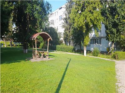 Cel mai ieftin !!! Apartament 3 camere str Oituz  et 3, pret 41000 euro simplu sau 65000 euro complet renovat