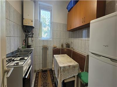 VANDUT !!! Oferta pentru persoane care doresc parter cu acces usor in bloc plus balcon cu acces in gradina