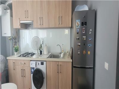 VANDUTA !!! Garsoniera nou renovata parter zona garii din Onesti