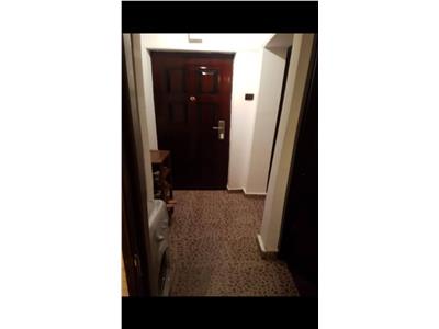 Garsoniera cf 1 in Onesti zona Dallas, parter cu balcon