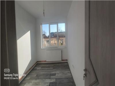 Renovat 2025, apartament 2 camere 55 mp cu balcon zona de sus