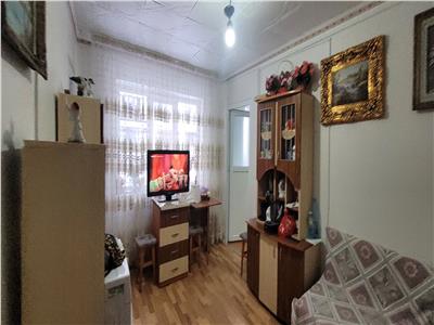 Apartament 2 camere etajul 2 langa Hotel 29500 euro cu centrala proprie, 35 mp