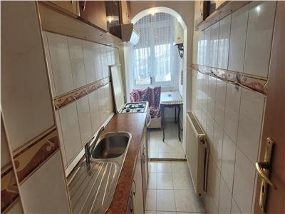VANDUTA !!! Garsoniera cf 1 la etajul 2, str Republicii cu balcon, langa Flanco