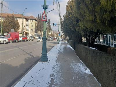 Spatiu comercial in Onesti str Republicii 1, stradal, 42000 euro