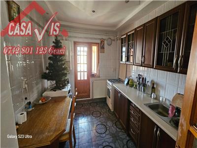 VANDUT !!! Apartament 58 mp zona de jos langa Kaufland, decomandat cu balcon de 10 m