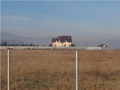 Teren in Onesti cu fantana pe teren la strada