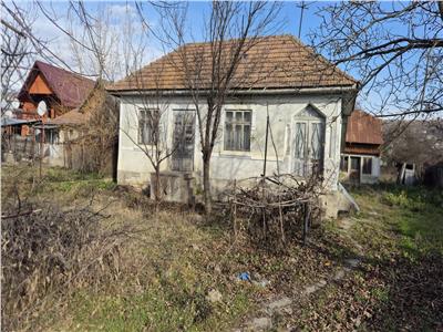 Casa in Onesti din caramida la 3 minute de primarie 57000 euro