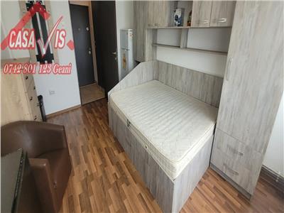 Urgent, ieftin !!! Apartament 3 camere zona de jos langa Kaufland, bloc dupa 1982, simplu cu centrala, 2 bai, 2 balcoane , 42500 euro