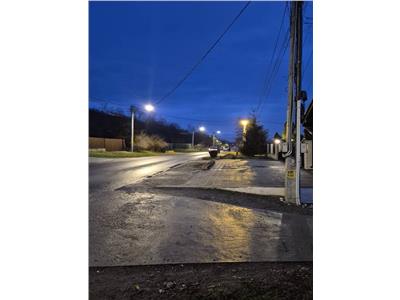 Urgent, ieftin !!! Apartament 3 camere zona de jos langa Kaufland, bloc dupa 1982, simplu cu centrala, 2 bai, 2 balcoane , 42500 euro