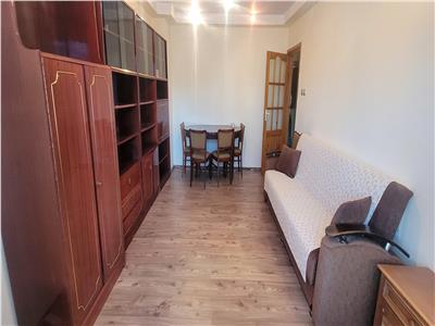Apartament 2 camere in Onesti decomandat, 55 mp, etajul 6 cu lift, balcon