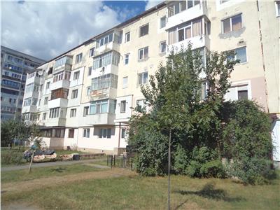 VANDUT !!! Apartament renovat complet