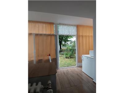 VANDUT !!! Apartament ultracentral, parter u balcon, gradina s 2 bai