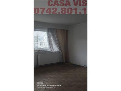 VANDUT !!! Apartament ieftin etajul 2 langa Profi zona de sus