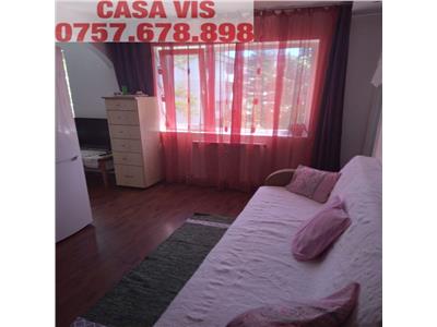 Apartament in Onesti cu 2 camere situat in zona de sus a orasului, etaj intermediar . Casa Vis Onesti si www.casavis.ro