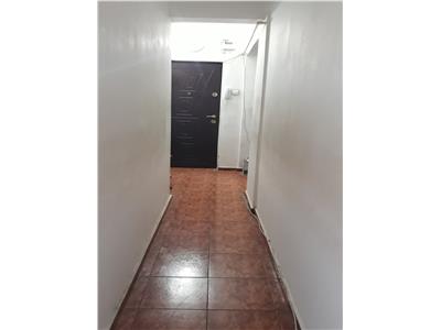 Apartament cu 2 camere in Onesti situat in zona de jos a orasului, etajul 1